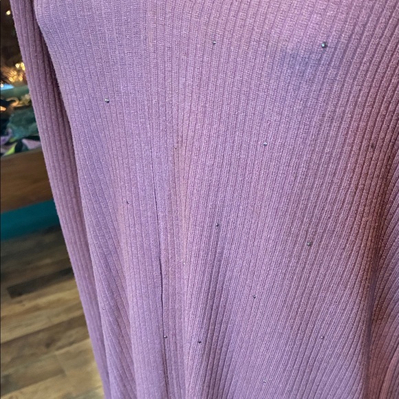 Pink Long Sleeve V-Neck Top VOCAL BRAND MADE IN USA - Picture 2 of 2